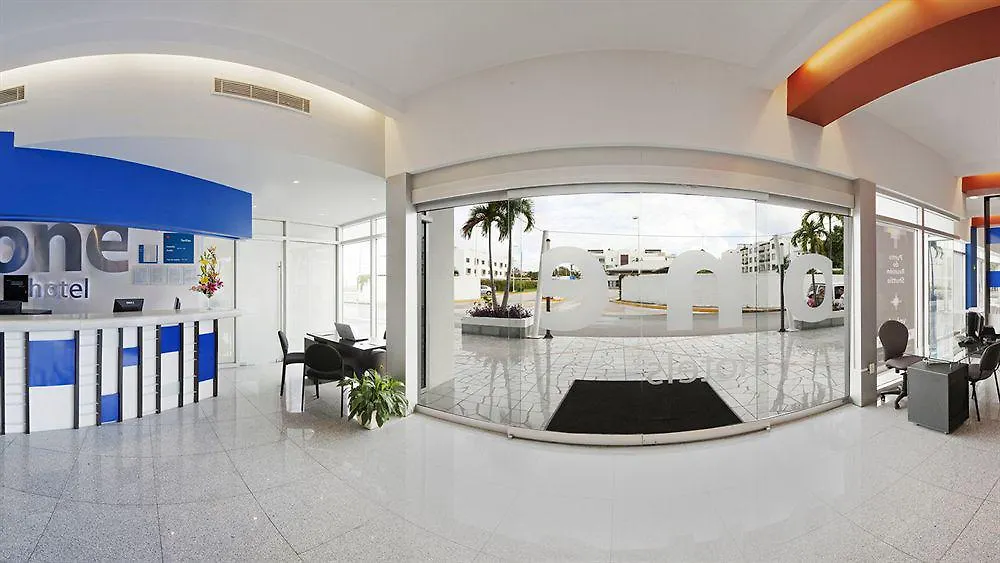 One Playa Del Carmen Hotel