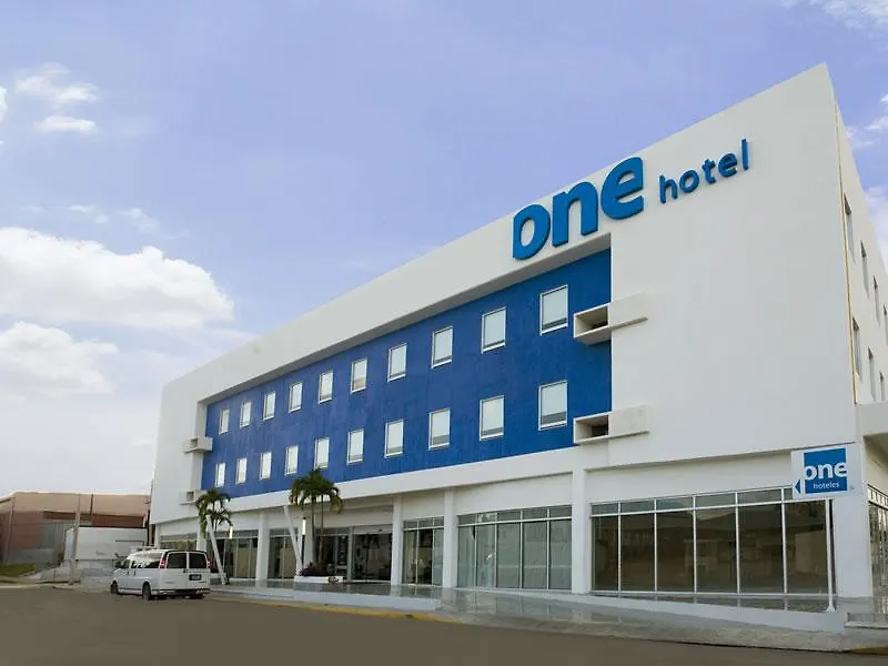 One Playa Del Carmen Hotel