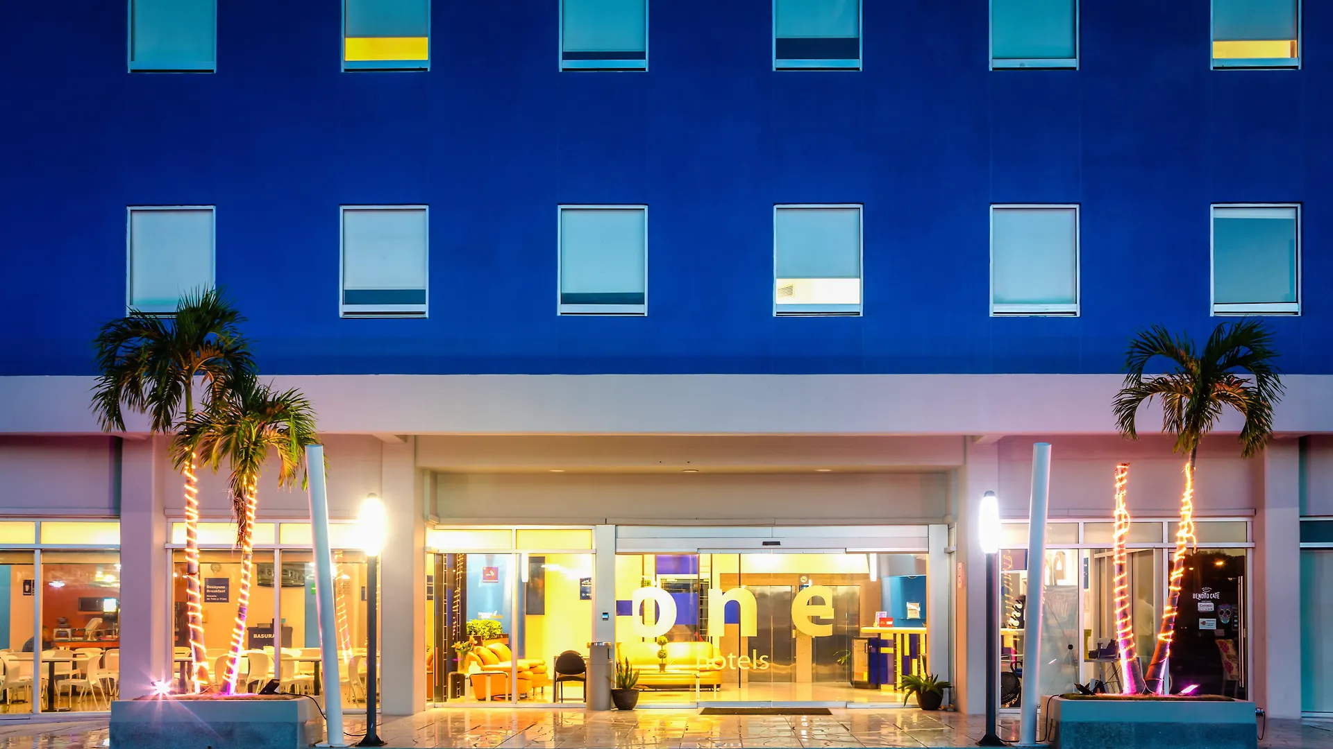 One Playa Del Carmen Hotel