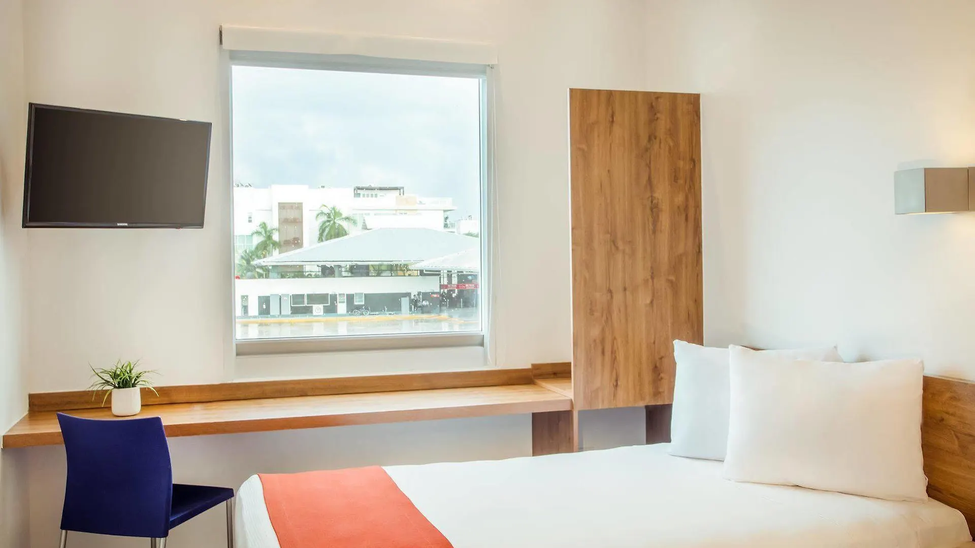 One Playa Del Carmen Hotel