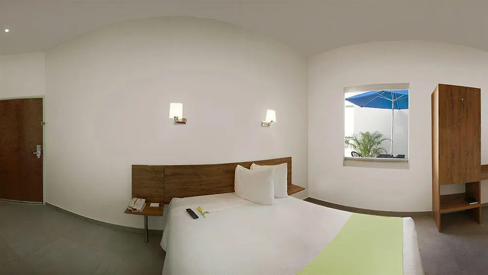 One Playa Del Carmen 호텔